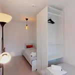 Zola Lägenhet